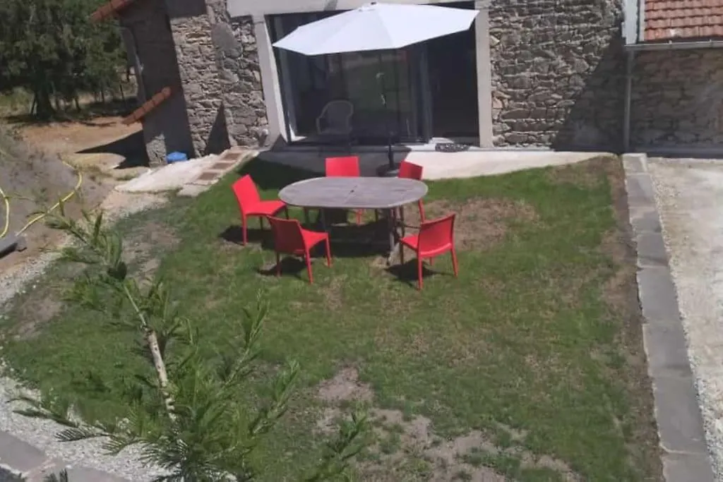 Grand Cottage Le Pre Bleu 11Mn Lac Thizy-les-Bourgs 0*,