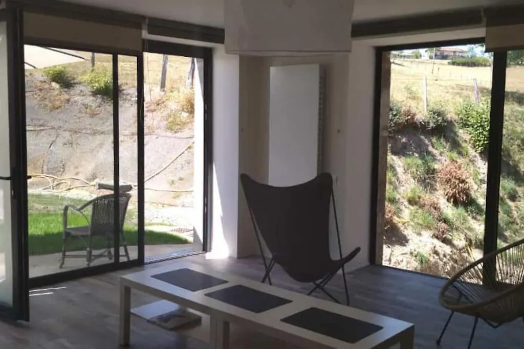 Grand Cottage Le Pre Bleu 11Mn Lac Thizy-les-Bourgs Holiday home