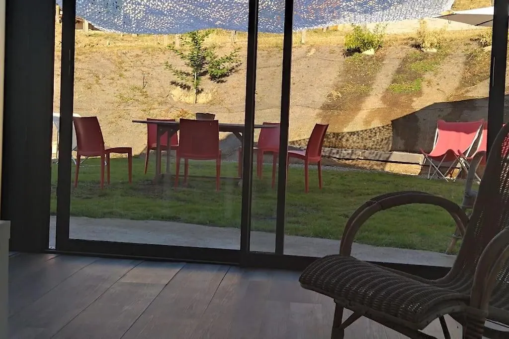 Grand Cottage Le Pre Bleu 11Mn Lac Thizy-les-Bourgs Holiday home