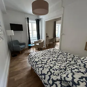 Appartement Cosy Charme Ancien, Thizy-les-Bourgs